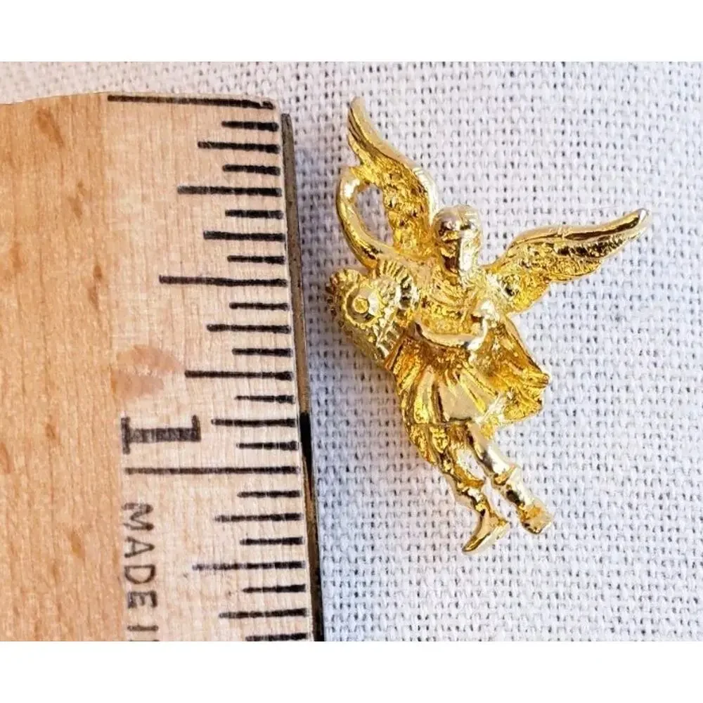 Kirks Folly Cupid Cherub Angel Heart Pin‎ Brooch Gold Tone Cute Whimsy 1.25